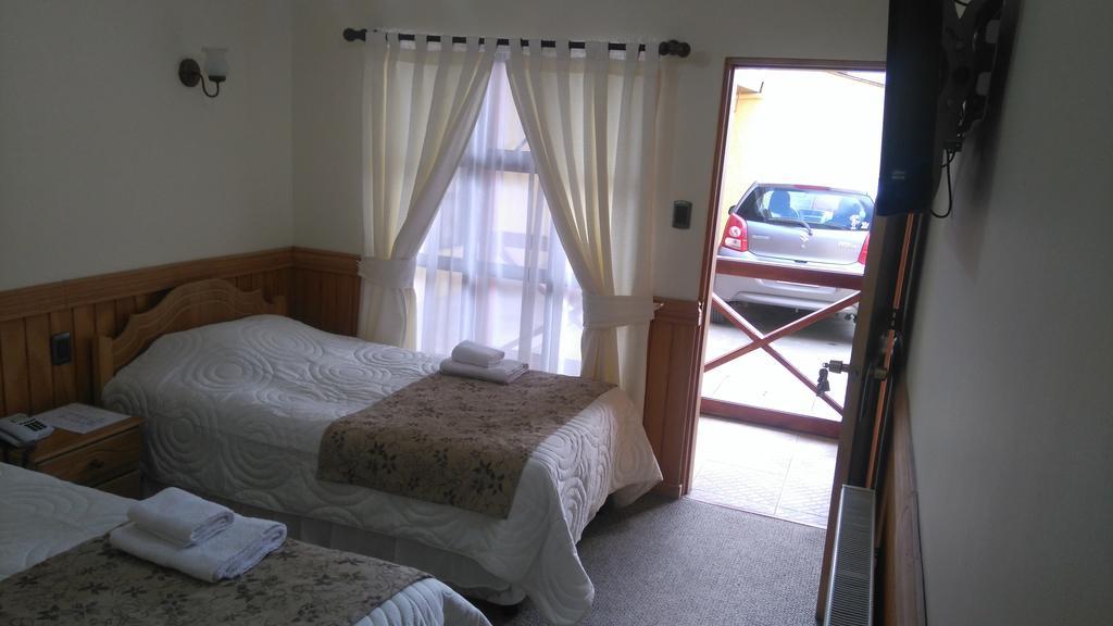 Hostal Loreto Belen Puerto Natales Exterior foto